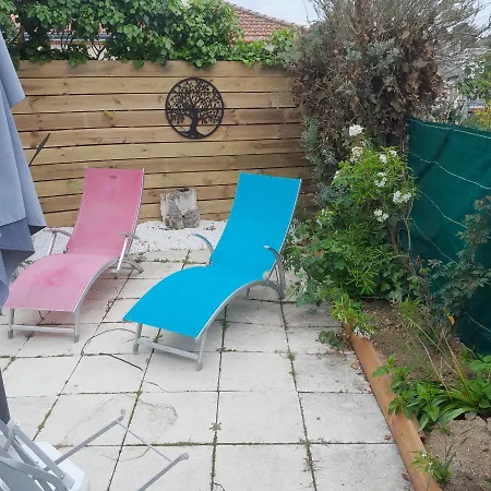 Holiday home Maison Tartifume