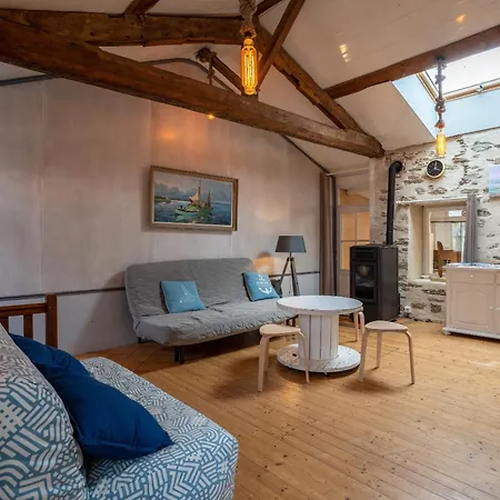 Holiday home Maison Tartifume *