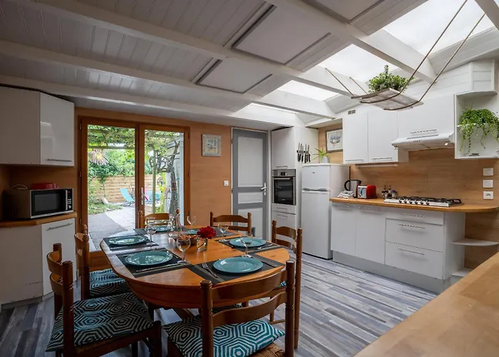 別荘 Maison Tartifume ポルニック