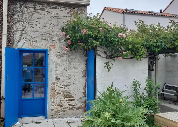 Maison Tartifume 펜션 *